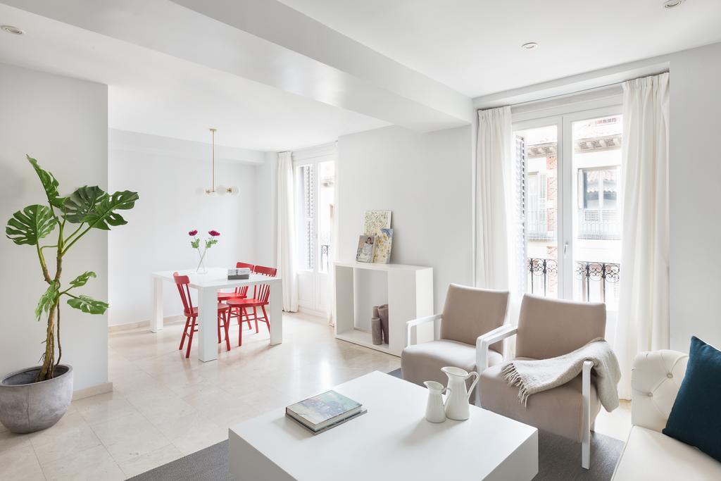 Carretas Apartments Madrid Exterior foto